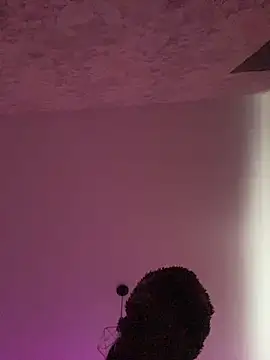 Lexi Storm online show from February 1, 6:45 am