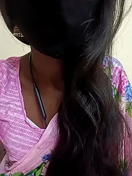 Snapshot of kavya-telugu84 chatting on October 28, 7:27 pm kavya-telugu84 online show from October 28, 7:27 pm