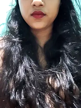 SugarWithSpice online show from April 15, 8:10 am