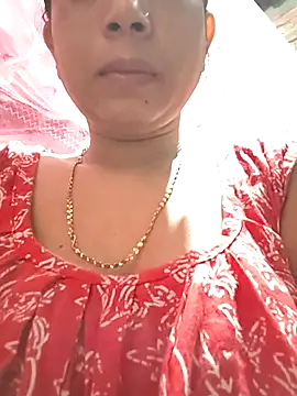 Snapshot of Magic-heart1 chatting on October 3, 2:41 am Magic-heart1 online show from October 3, 2:41 am