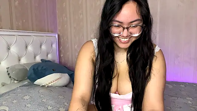 melanashake online show from February 20, 9:10 am