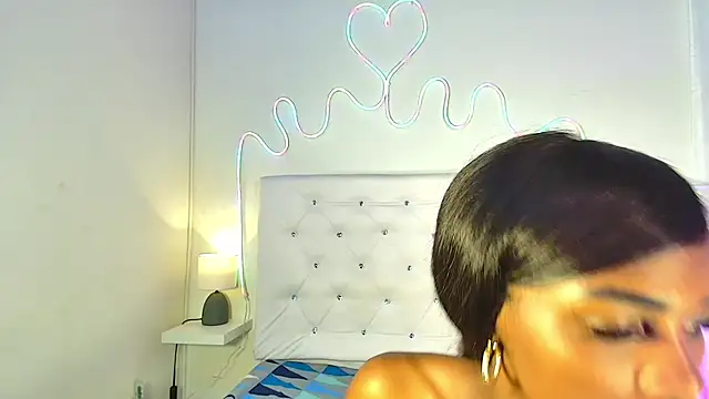 Snapshot of tatixxxvega chatting on September 17, 1:13 pm tatixxxvega online show from September 17, 1:13 pm
