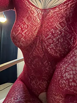 Snapshot of janne_maybe chatting on December 1, 3:50 pm janne maybe online show from December 1, 3:50 pm