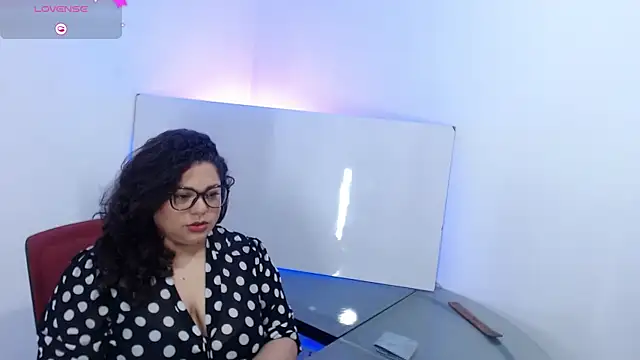 merly chica online show from October 13, 1:22 pm