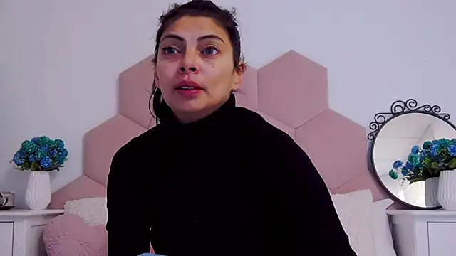 Snapshot of LadyLiia chatting on January 7, 4:50 am LadyLiia online show from January 7, 4:50 am