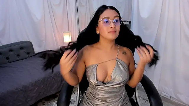 emma morrison online show from October 18, 2:58 am