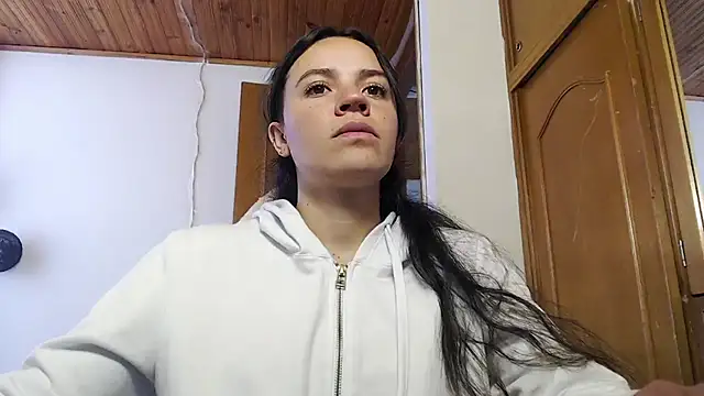 Snapshot of Skylar_Serenity chatting on October 21, 7:14 pm Skylar Serenity online show from October 21, 7:14 pm