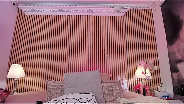 keeyla stone online show from November 5, 8:31 pm