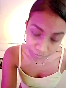 keeyla stone online show from January 15, 9:07 pm