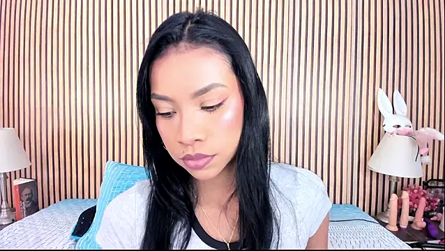 keeyla stone online show from February 8, 10:46 pm