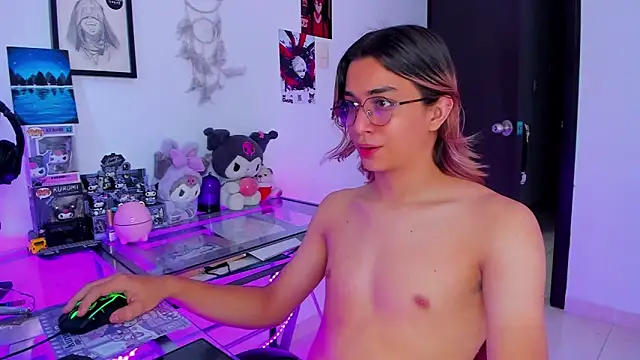 Snapshot of KeitaMoon chatting on March 2, 3:41 pm KeitaMoon online show from March 2, 3:41 pm