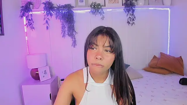 theLayla DH online show from September 29, 8:13 pm