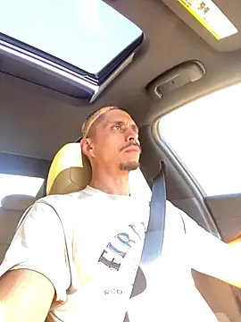 Snapshot of SlimSexxxy69 chatting on October 16, 3:46 pm SlimSexxxy69 online show from October 16, 3:46 pm