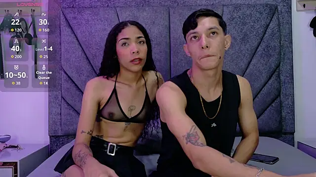 ZafiroAndFlynn online show from April 17, 1:52 am