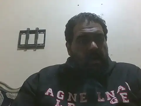 elpoop7305 online show from January 14, 7:08 pm