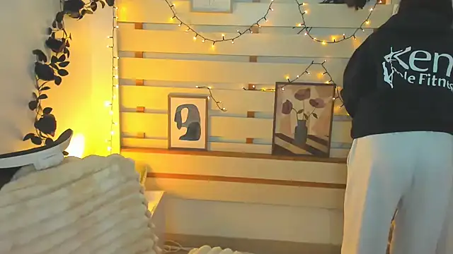 Aurora Loveu online show from February 5, 8:46 pm