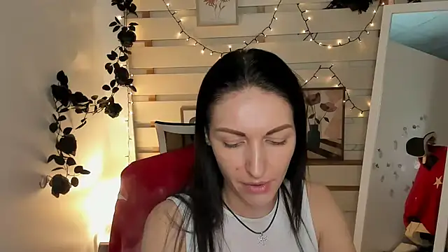 Aurora Loveu online show from February 13, 10:28 pm