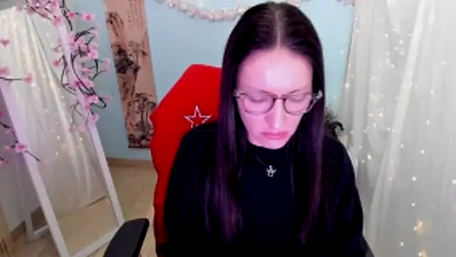 Aurora Loveu online show from April 5, 10:40 pm