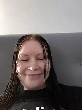 Snapshot of DragonFoxie chatting on October 10, 10:58 am DragonFoxie online show from October 10, 10:58 am