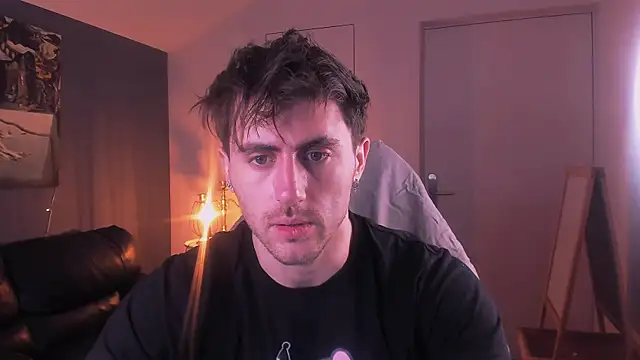 Snapshot of Oscar_Miller_ chatting on September 19, 9:26 pm Oscar Miller online show from September 19, 9:26 pm