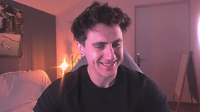 Snapshot of Oscar_Miller_ chatting on September 21, 9:27 pm Oscar Miller online show from September 21, 9:27 pm