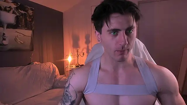 Snapshot of Oscar_Miller_ chatting on September 22, 8:55 pm Oscar Miller online show from September 22, 8:55 pm