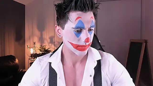 Snapshot of Oscar_Miller_ chatting on October 30, 10:32 pm Oscar Miller online show from October 30, 10:32 pm