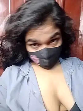 Snapshot of kiron204279 chatting on November 13, 6:07 pm kiron204279 online show from November 13, 6:07 pm