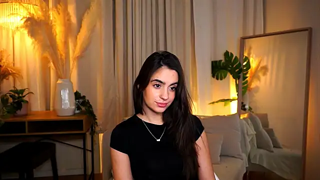 Snapshot of miilky_wayy chatting on December 1, 3:39 pm miilky wayy online show from December 1, 3:39 pm