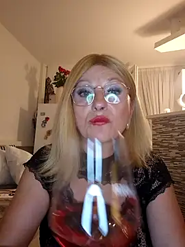 TinaLizxh online show from July 18, 11:19 pm