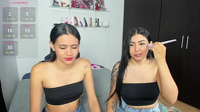 marianaandvalen online show from November 12, 11:21 am