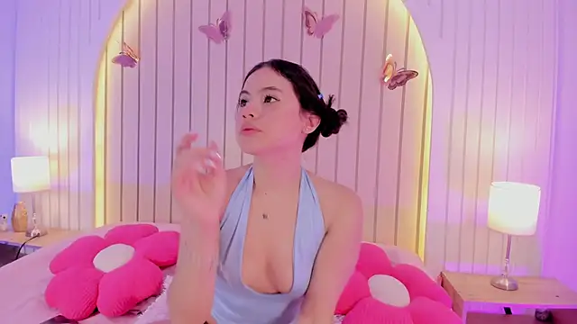 Snapshot of ameliiaa_smith chatting on October 24, 12:08 am ameliiaa smith online show from October 24, 12:08 am