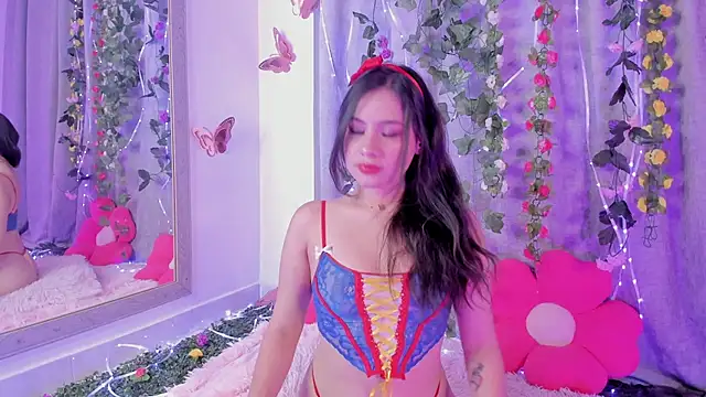 Snapshot of ameliiaa_smith chatting on October 30, 11:27 pm ameliiaa smith online show from October 30, 11:27 pm