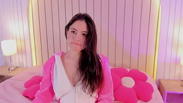 Snapshot of ameliiaa_smith chatting on November 18, 11:26 pm ameliiaa smith online show from November 18, 11:26 pm