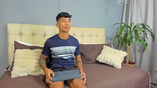 Frank98  online show from October 8, 8:39 pm