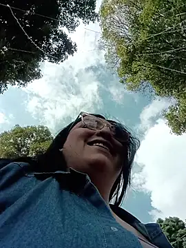 Snapshot of megan_fox5 chatting on December 15, 6:12 pm megan fox5 online show from December 15, 6:12 pm