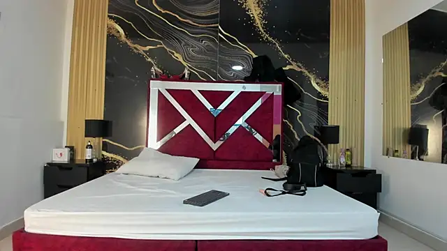 Snapshot of VioletRose_as chatting on November 15, 7:54 pm VioletRose as online show from November 15, 7:54 pm