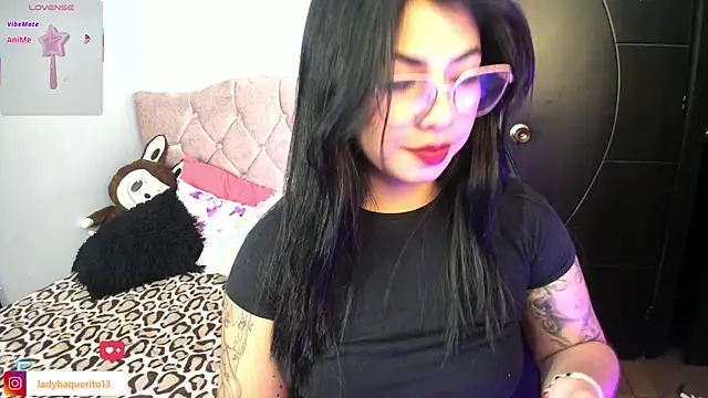charlotte queen1320 online show from June 11, 4:10 am