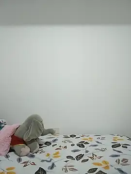 alanastones-19 online show from April 20, 2:47 am