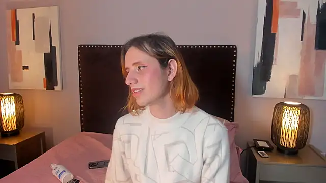 seraphine star online show from February 7, 12:09 pm