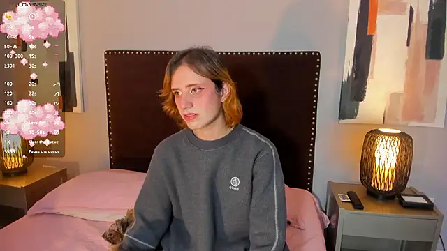 seraphine star online show from February 15, 9:44 pm