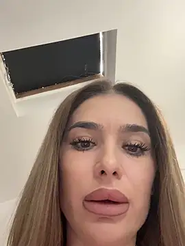 Snapshot of KaseyQuinn_ chatting on October 11, 9:52 am KaseyQuinn online show from October 11, 9:52 am