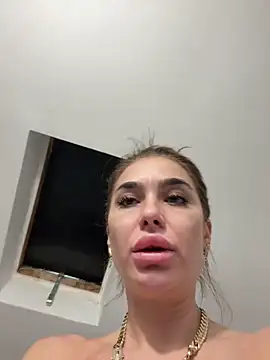 Snapshot of KaseyQuinn_ chatting on November 7, 7:41 am KaseyQuinn online show from November 7, 7:41 am