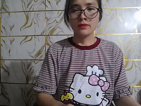 Snapshot of Lyzizi_lovely09 chatting on June 19, 1:54 am Lyzizi lovely09 online show from June 19, 1:54 am