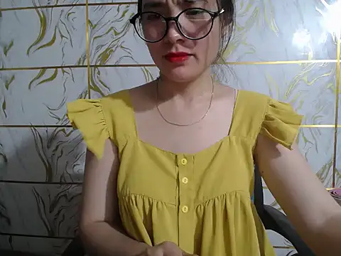 Snapshot of Lyzizi_lovely09 chatting on June 25, 5:23 am Lyzizi lovely09 online show from June 25, 5:23 am