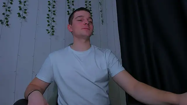 Your Claddagh online show from December 18, 3:18 pm