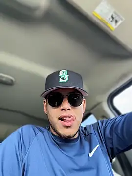 StrokingDaddy4 online show from April 13, 8:14 pm