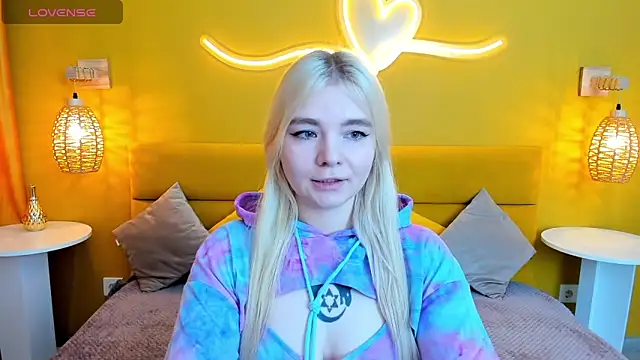 RuthBryant online show from October 12, 12:53 am