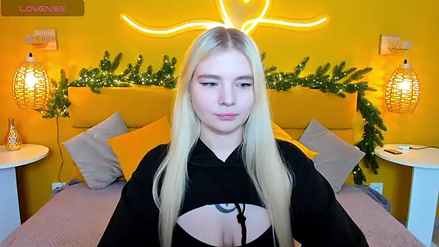 RuthBryant online show from November 29, 12:35 am