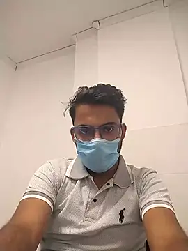 themasklover online show from May 22, 7:15 am